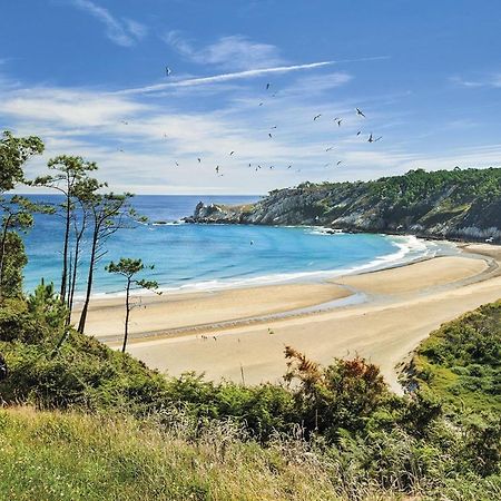 Room In Lodge - Double And Single Room - Pension Oria 2 Luarca Esterno foto
